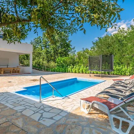 Ferienhaus Dalmatina By Interhome Imotski